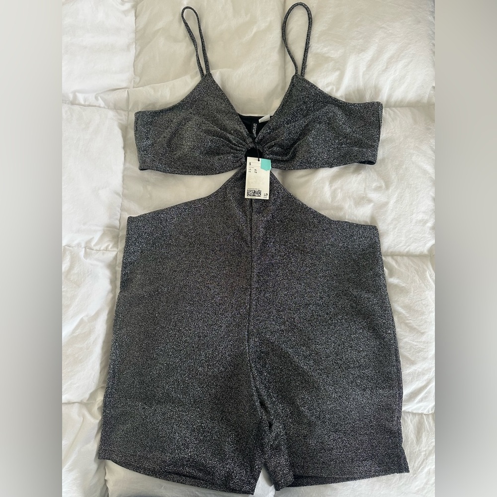 H&M Rompers - Picture 4 of 4